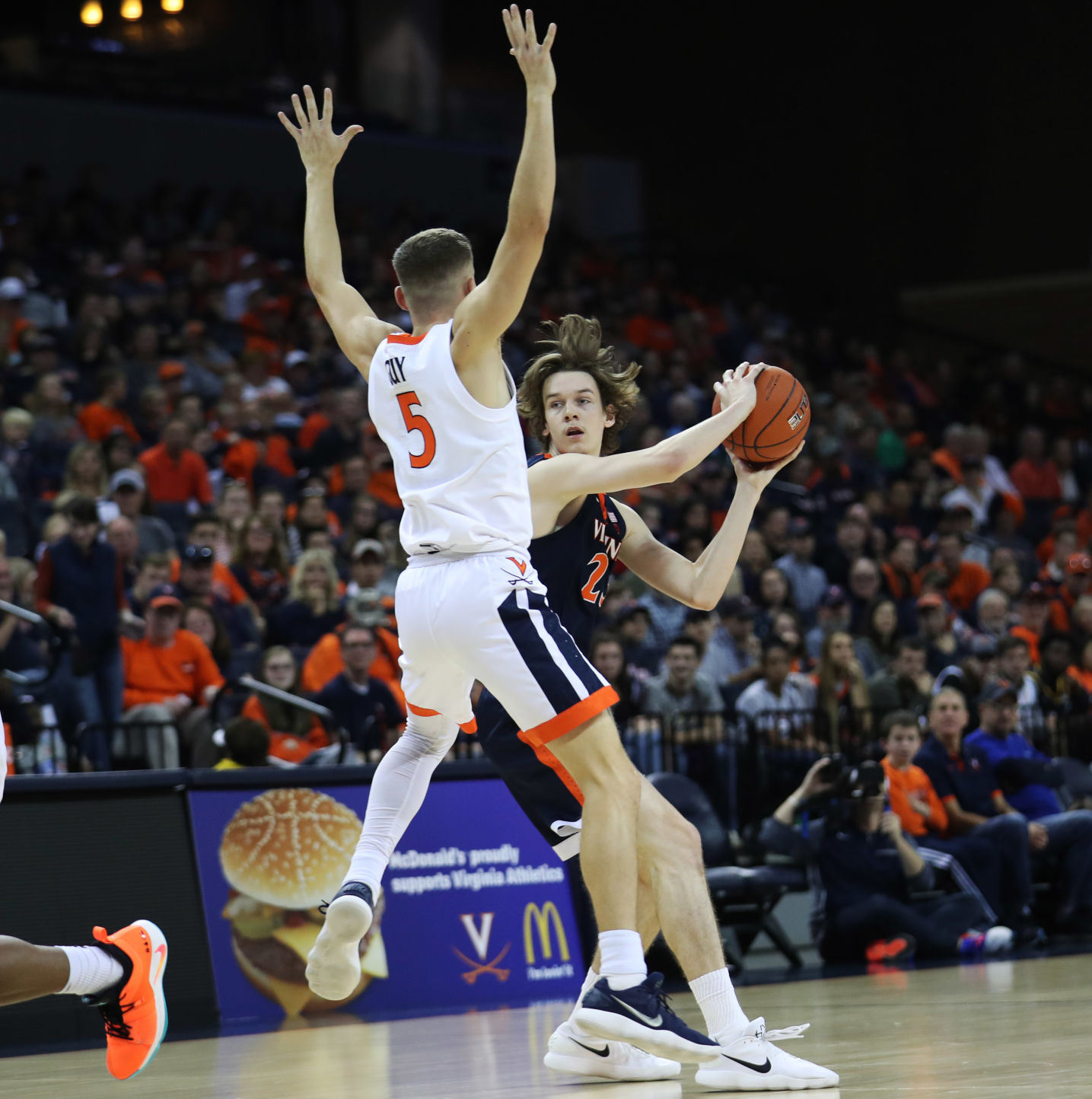 CDP 1014 Uva Hoops 448.JPG